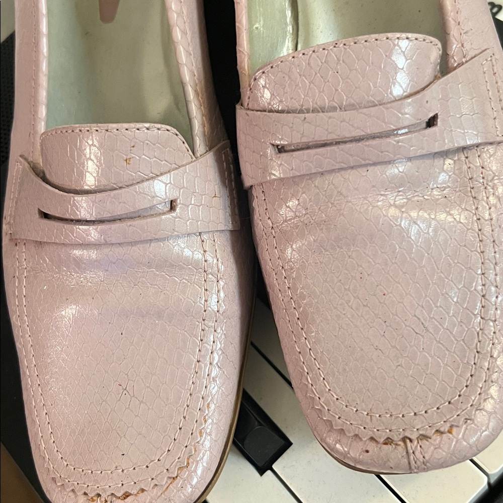 Enzo Angiolini Rose Pink Loafers - Picture 2 of 10